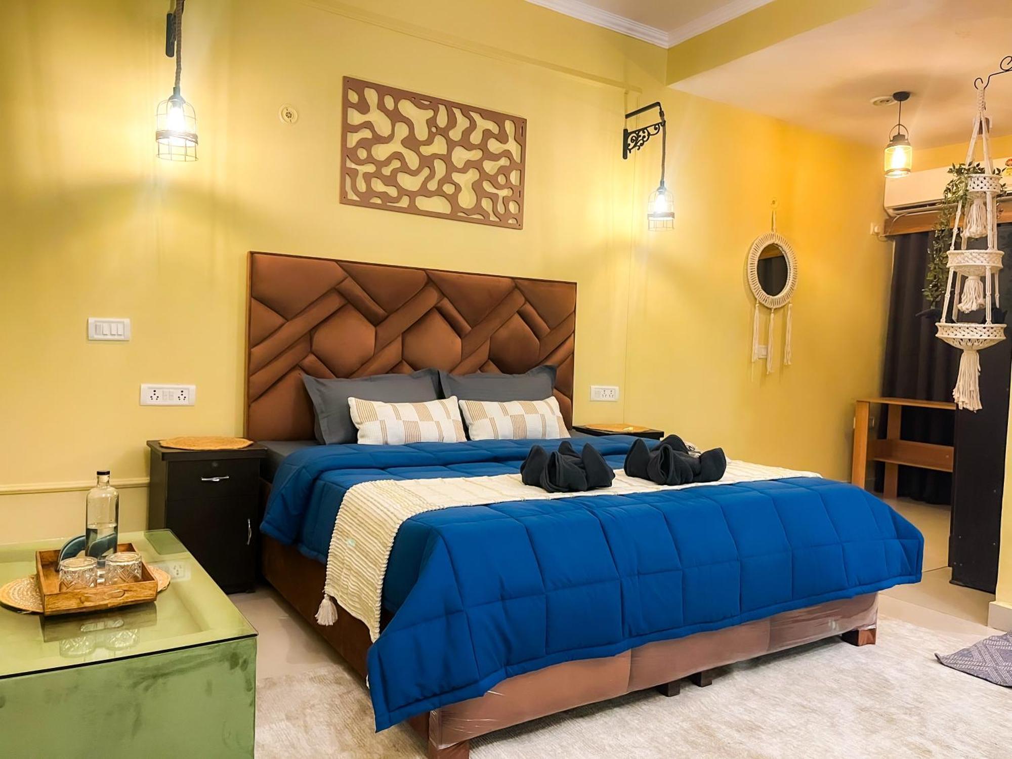 Atharva'S Homestay By Goaround Homes - Nehru Enclave Metro, South Delhi Нью-Делі Екстер'єр фото