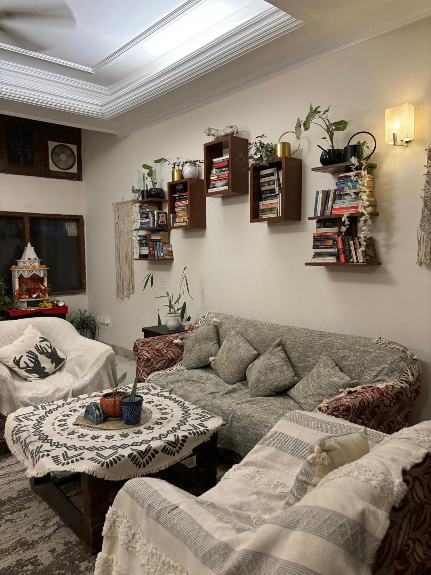 Atharva'S Homestay By Goaround Homes - Nehru Enclave Metro, South Delhi Нью-Делі Екстер'єр фото