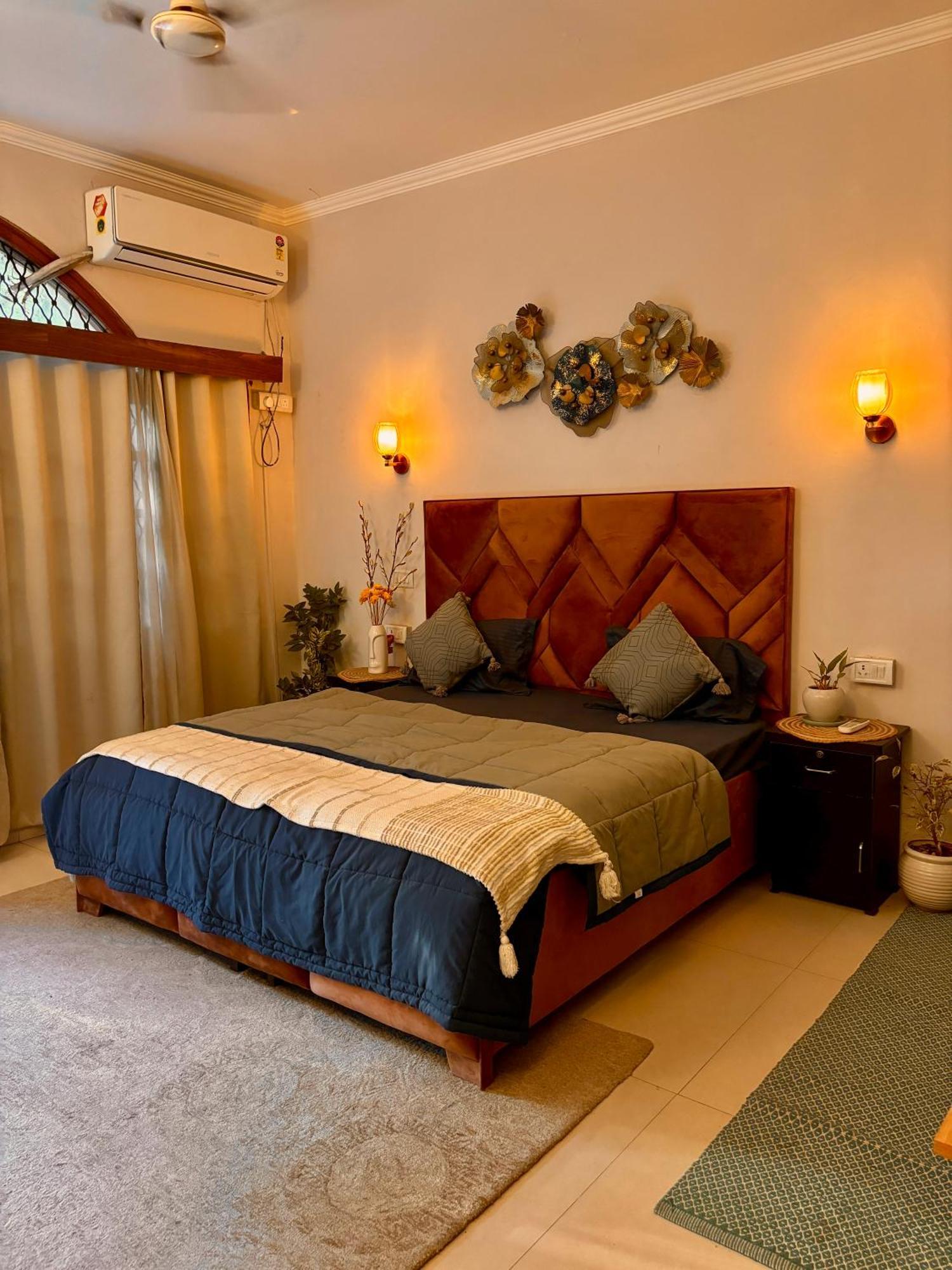 Atharva'S Homestay By Goaround Homes - Nehru Enclave Metro, South Delhi Нью-Делі Екстер'єр фото
